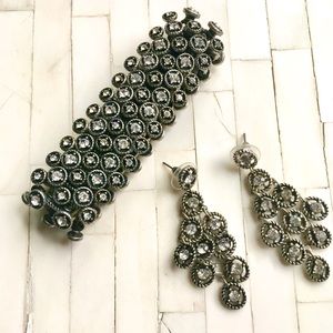 Drop earrings matching stretch cuff bracelet